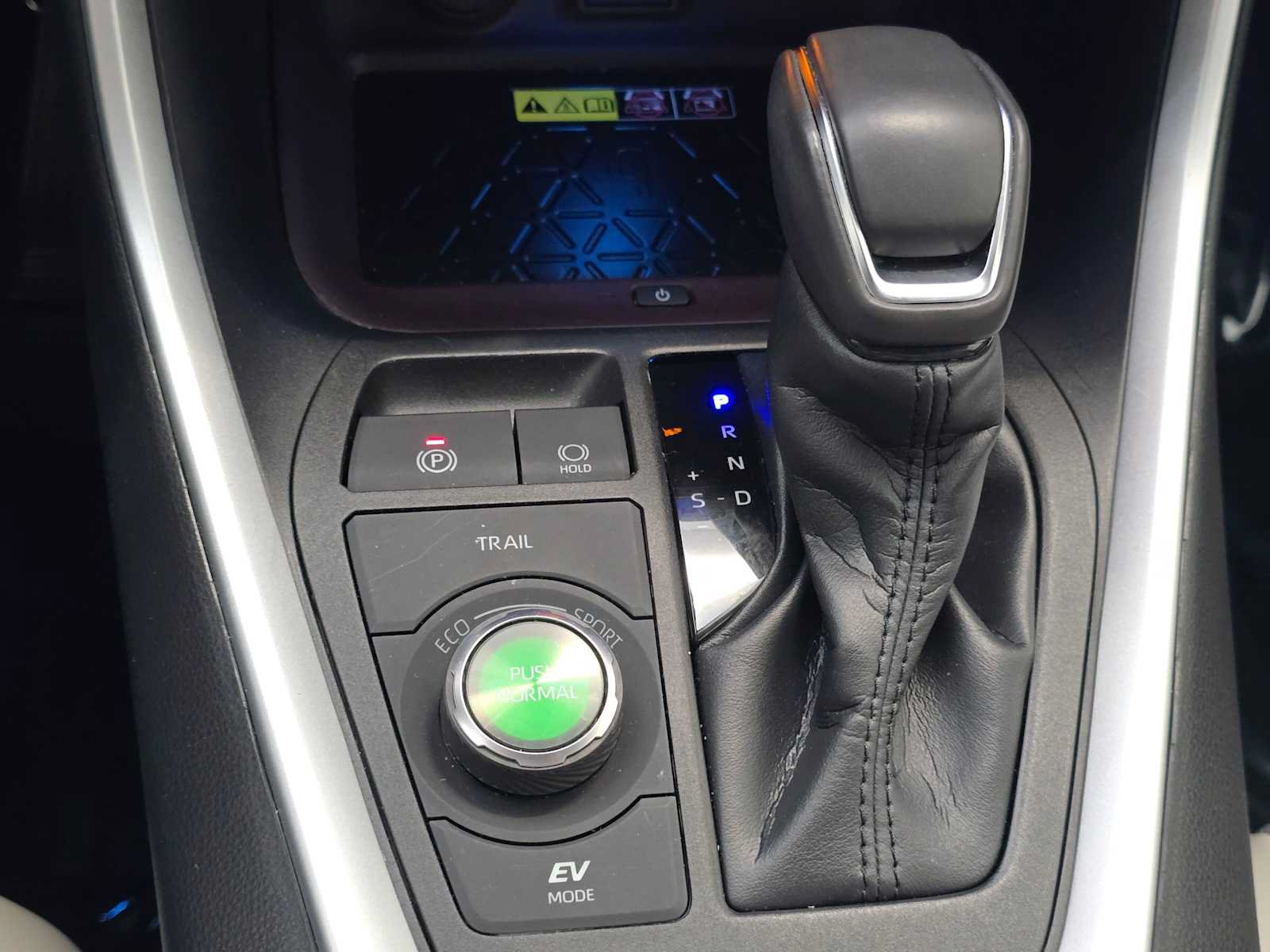 Certified 2023 Toyota RAV4 Limited AWD/4WD image 17