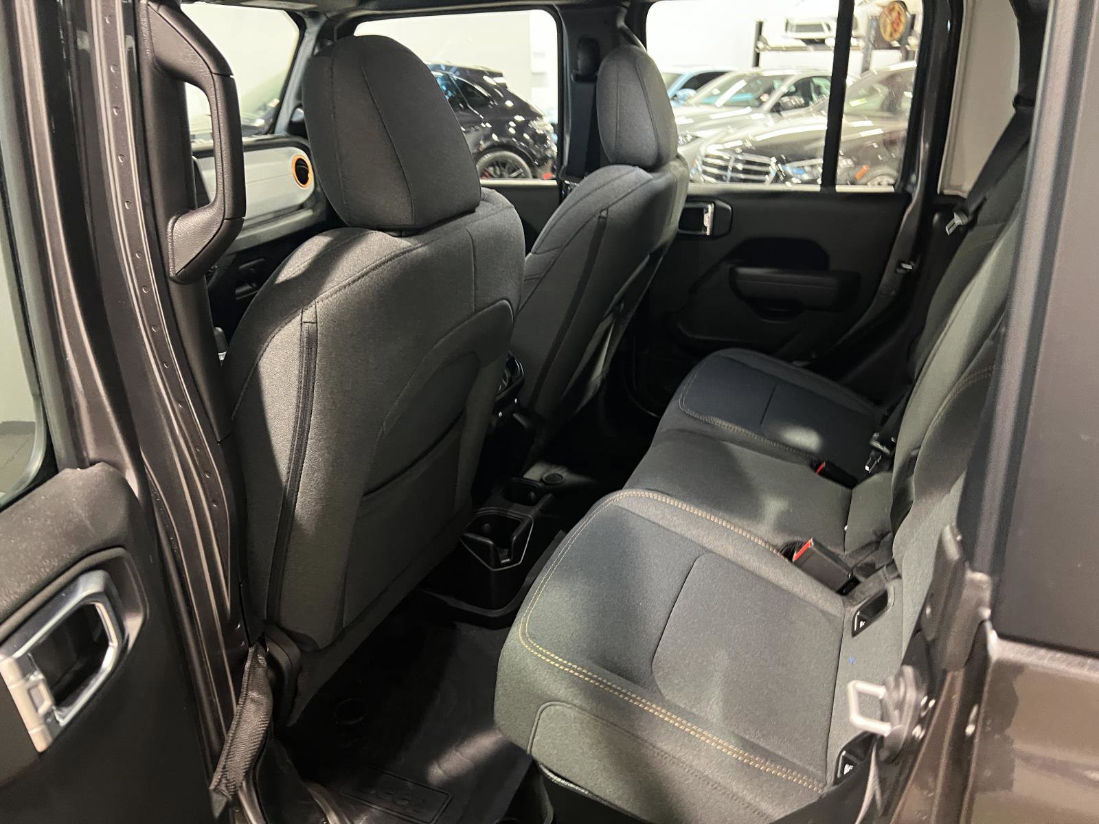 Used 2025 Jeep Gladiator Sport image 25