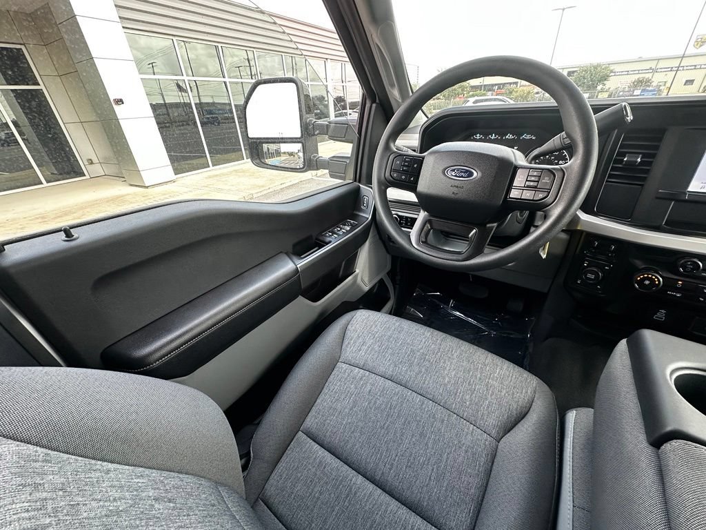 Used 2026 Ford F250 XL w/ STX Appearance Package AWD/4WD image 14