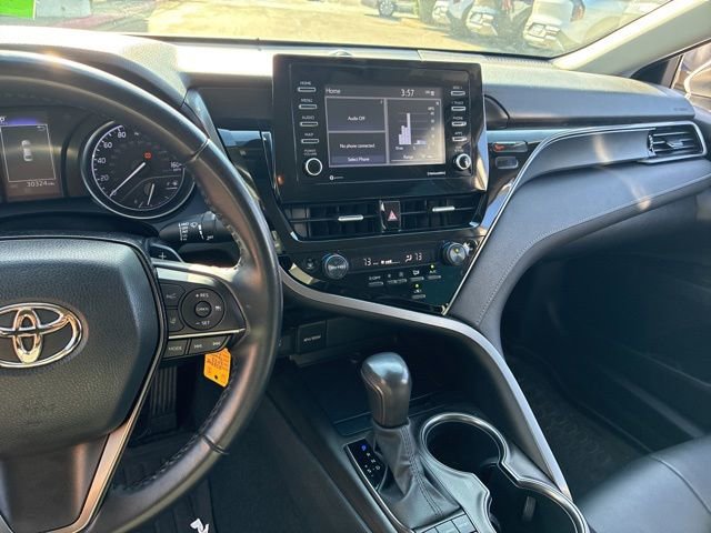 Used 2023 Toyota Camry SE FWD image 7