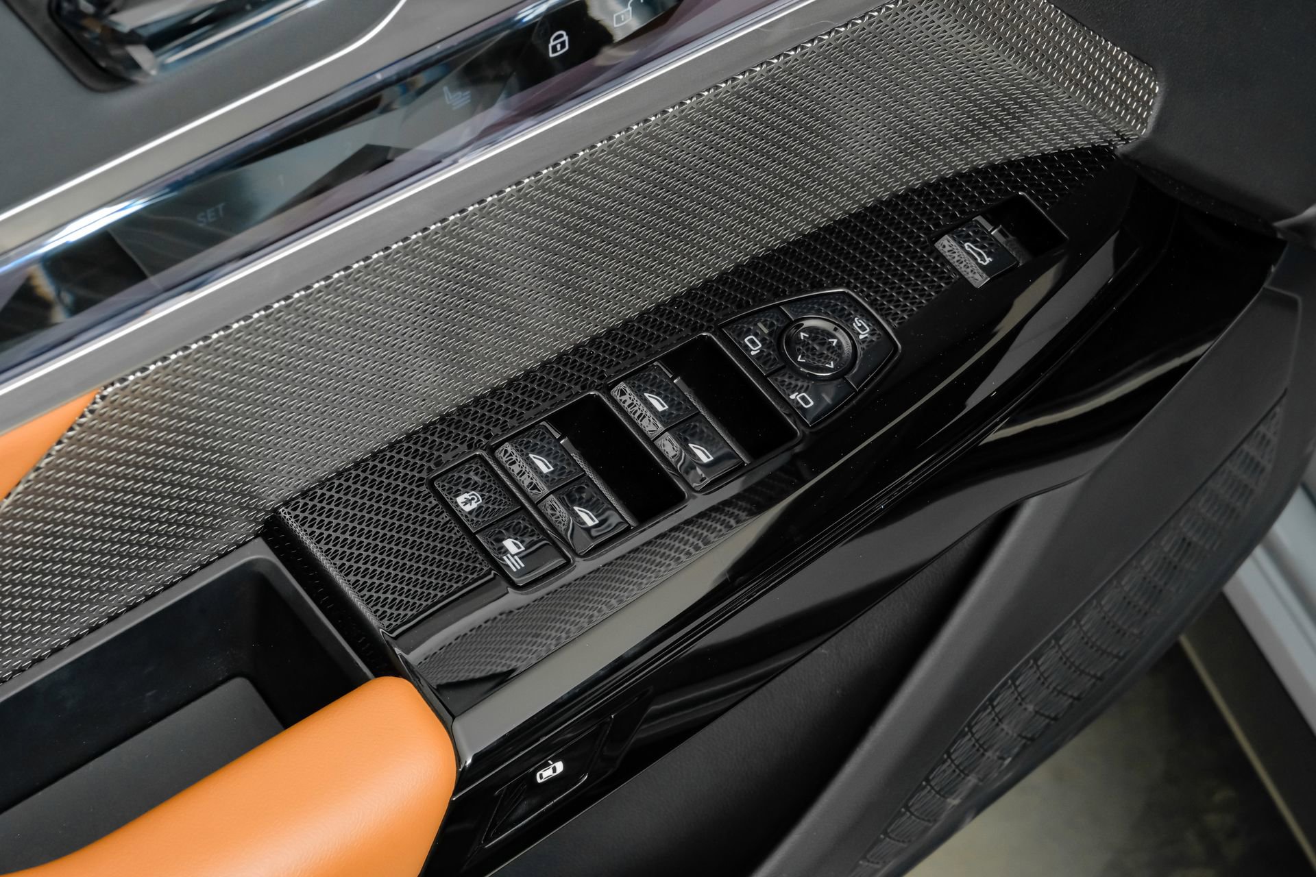 Used 2023 BMW 740i image 45