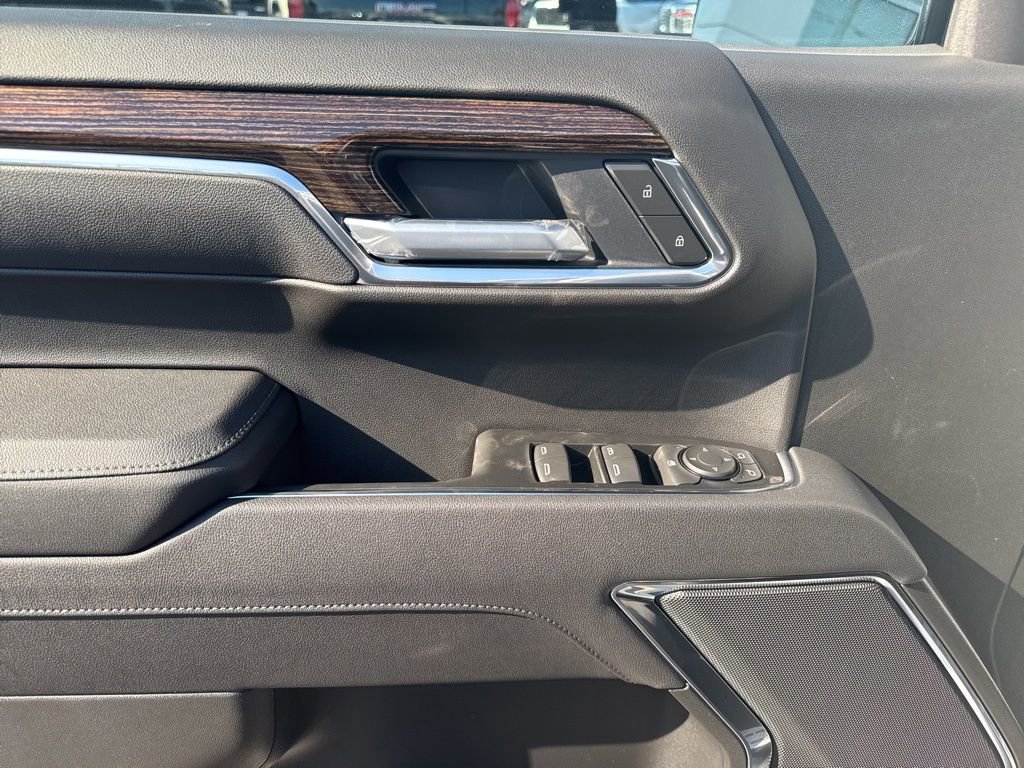 New 2026 GMC Sierra 1500 Elevation image 13