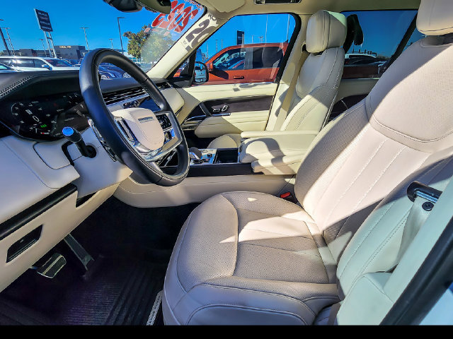 Used 2023 Land Rover Range Rover SE AWD/4WD image 8