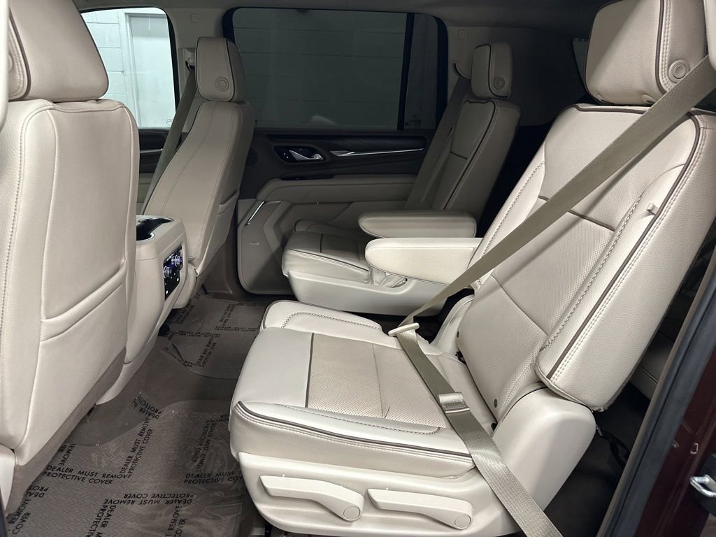 Used 2023 GMC Yukon XL Denali w/ Max Trailering Package AWD/4WD image 21
