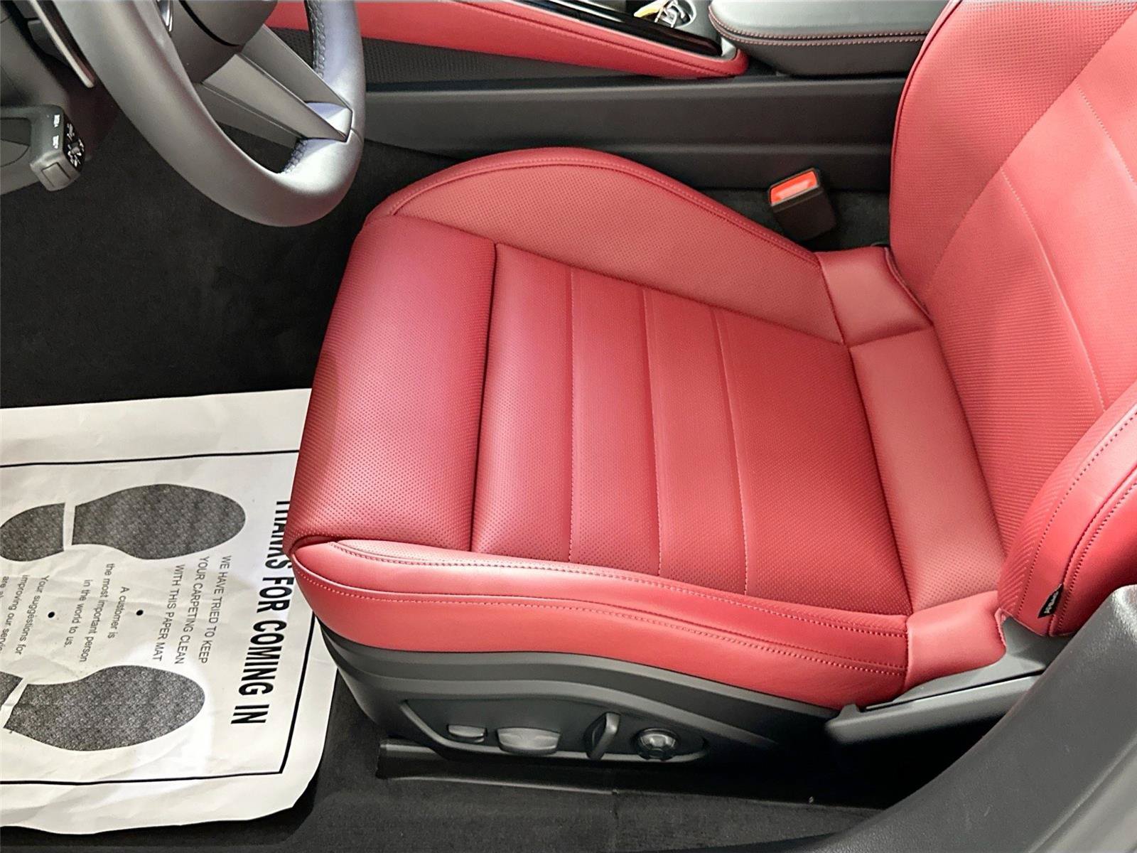 Certified 2026 Porsche Panamera 4 AWD/4WD image 32