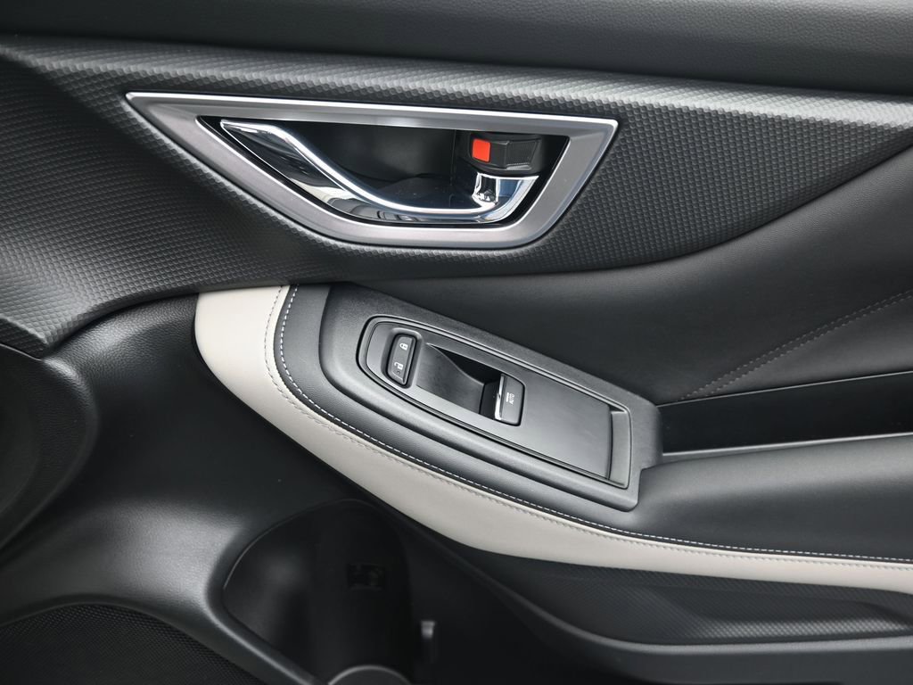 Used 2024 Subaru Forester Limited image 21