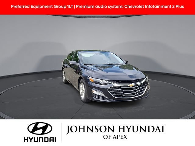 Used 2023 Chevrolet Malibu LT FWD image 2