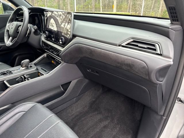 Used 2024 Lexus TX 500h AWD w/ Technology Package image 26