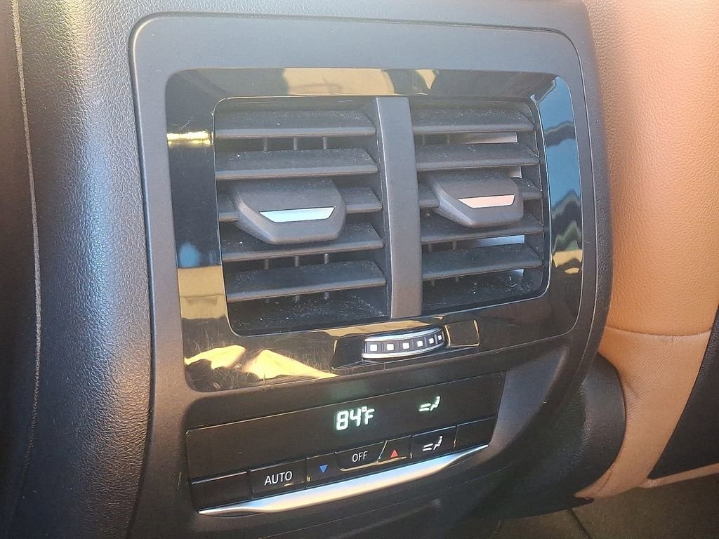 Used 2023 BMW X3 xDrive30i w/ Premium Package w/ZPA image 11