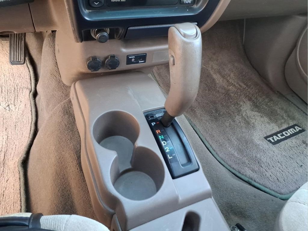 Used 2002 Toyota Tacoma PreRunner RWD image 24