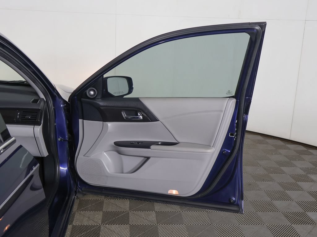 Used 2015 Honda Accord EX-L image 17