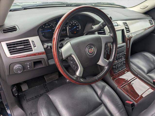 Used 2007 Cadillac Escalade AWD w/ Information Package image 10