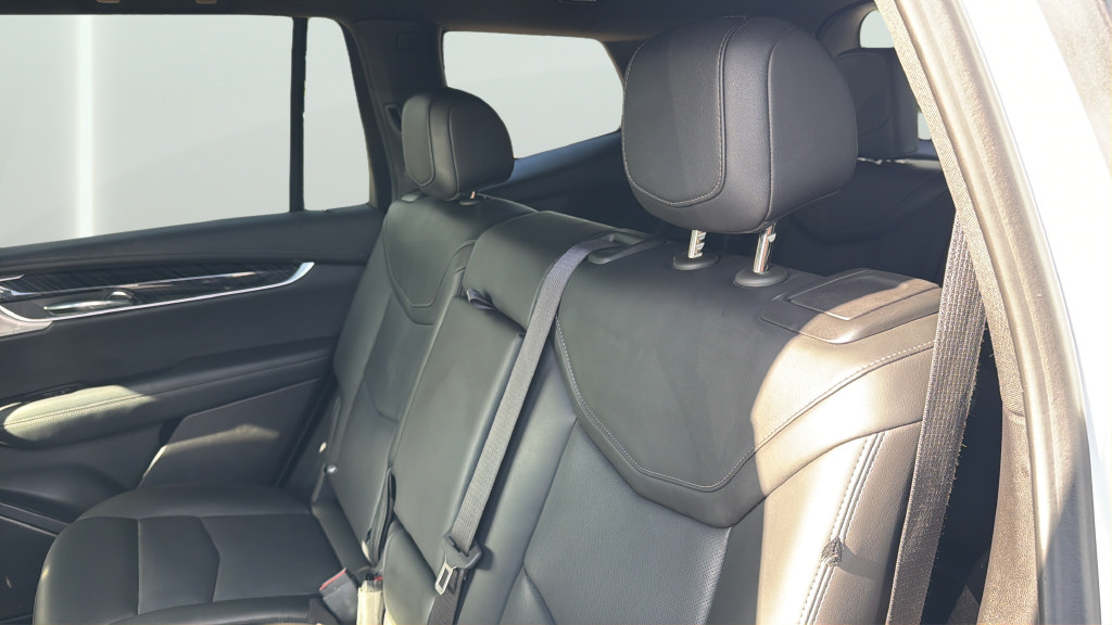 Certified 2024 Cadillac XT6 Premium Luxury FWD image 24