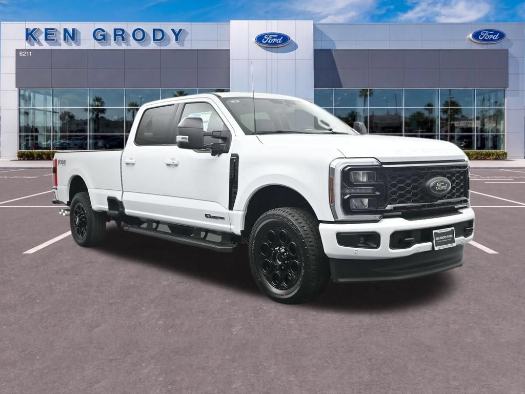 New 2026 Ford F250 Lariat w/ Black Appearance Package AWD/4WD 360° Tour