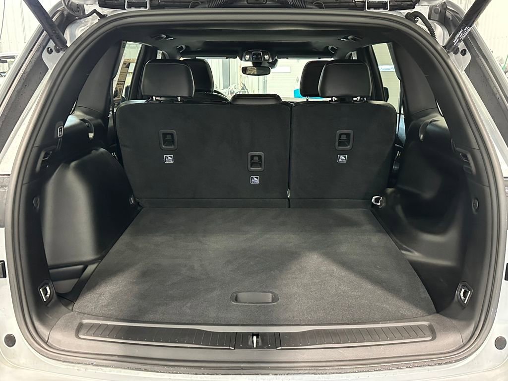 Used 2024 Jeep Grand Cherokee Altitude image 30