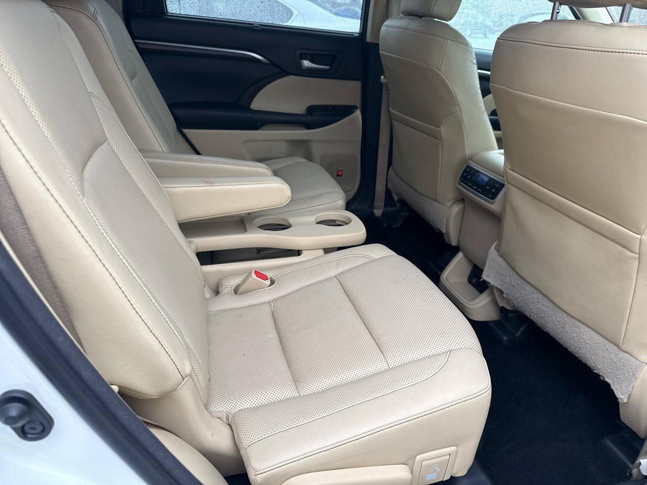 Used 2014 Toyota Highlander Limited Platinum AWD/4WD image 49
