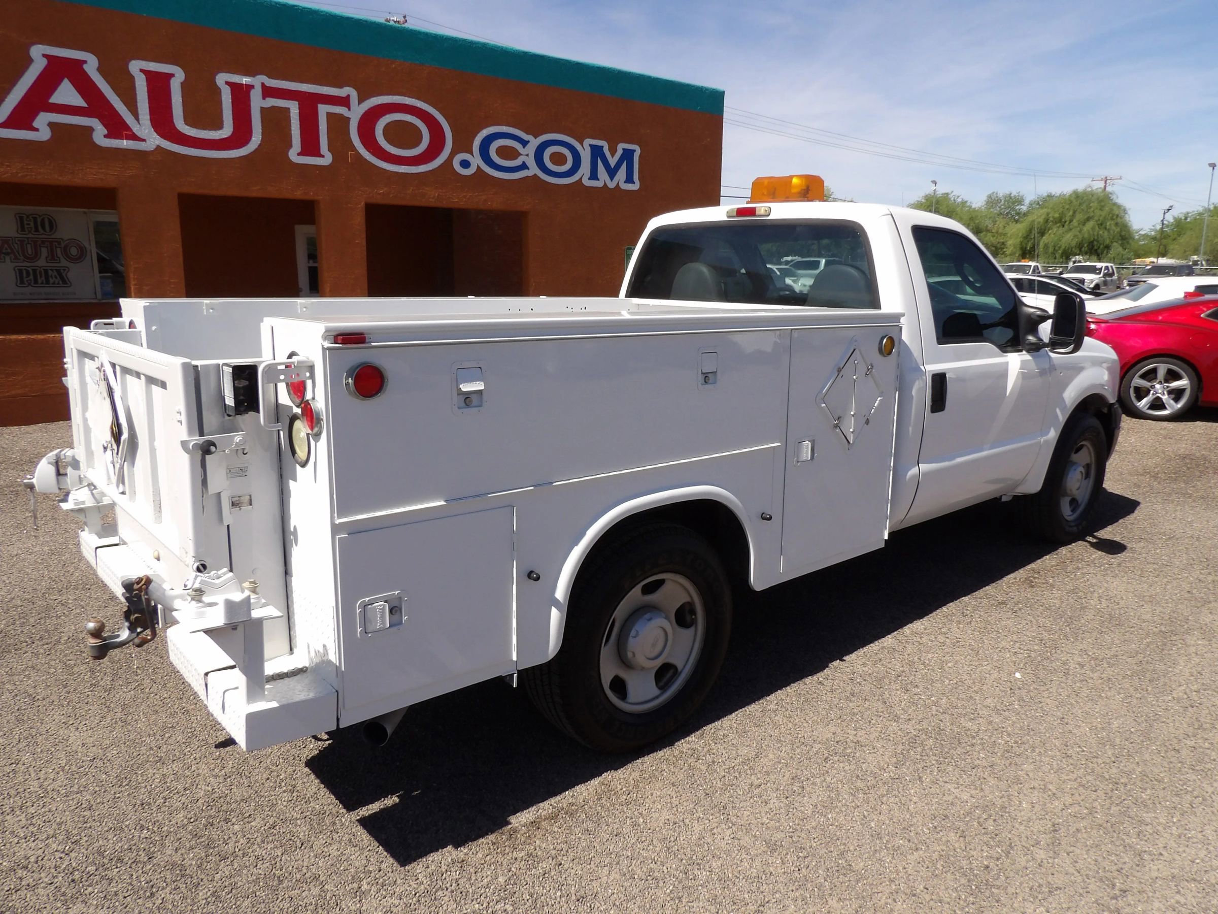 Used 2005 Ford F350 XL RWD image 8