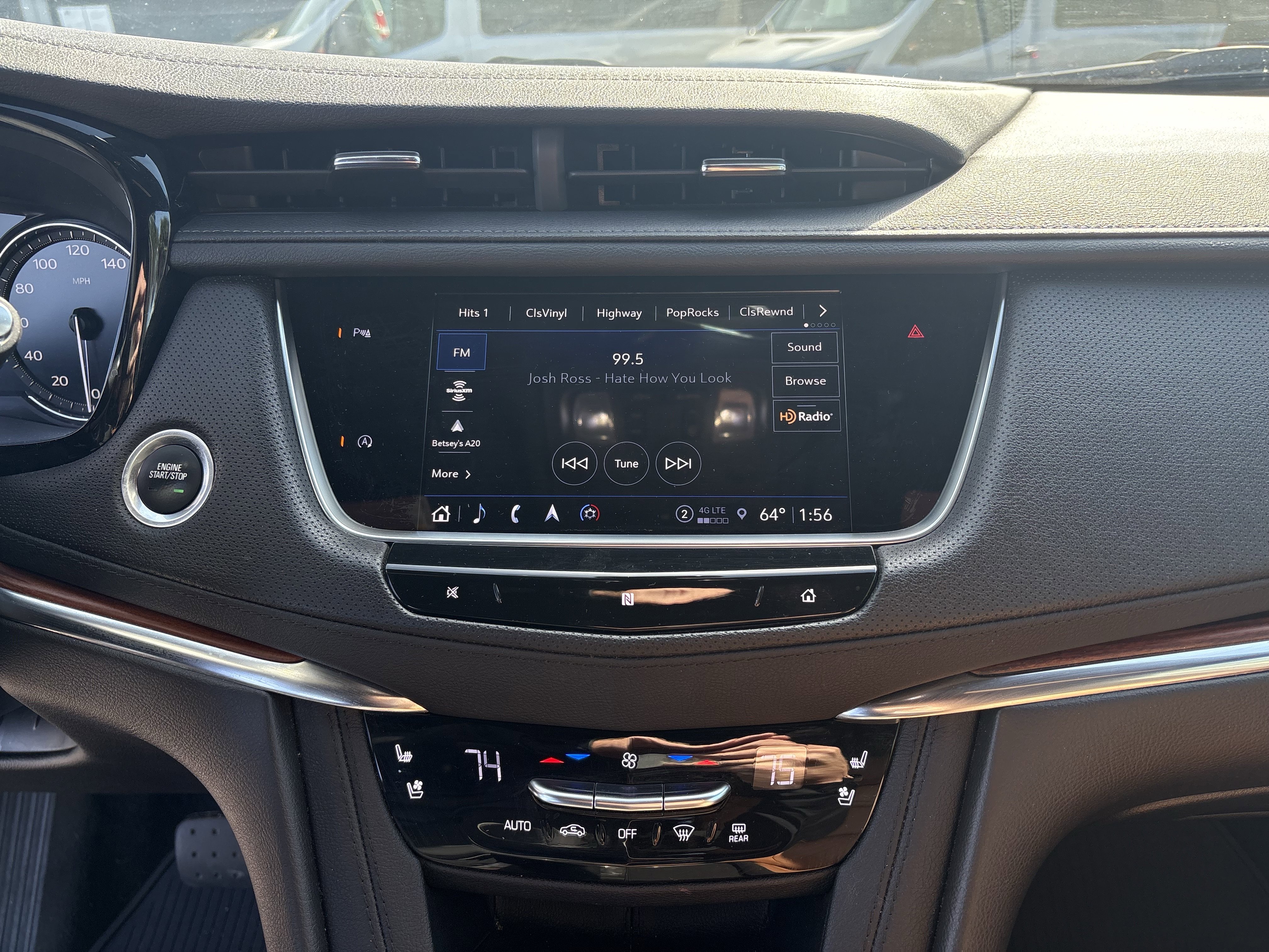 Used 2021 Cadillac XT5 Premium Luxury image 26