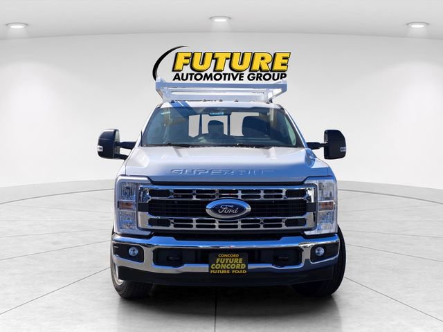 New 2026 Ford F350 XL w/ XL Chrome Package image 8