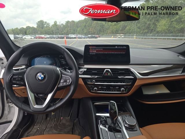 Used 2023 BMW 540i xDrive w/ Premium Package image 34