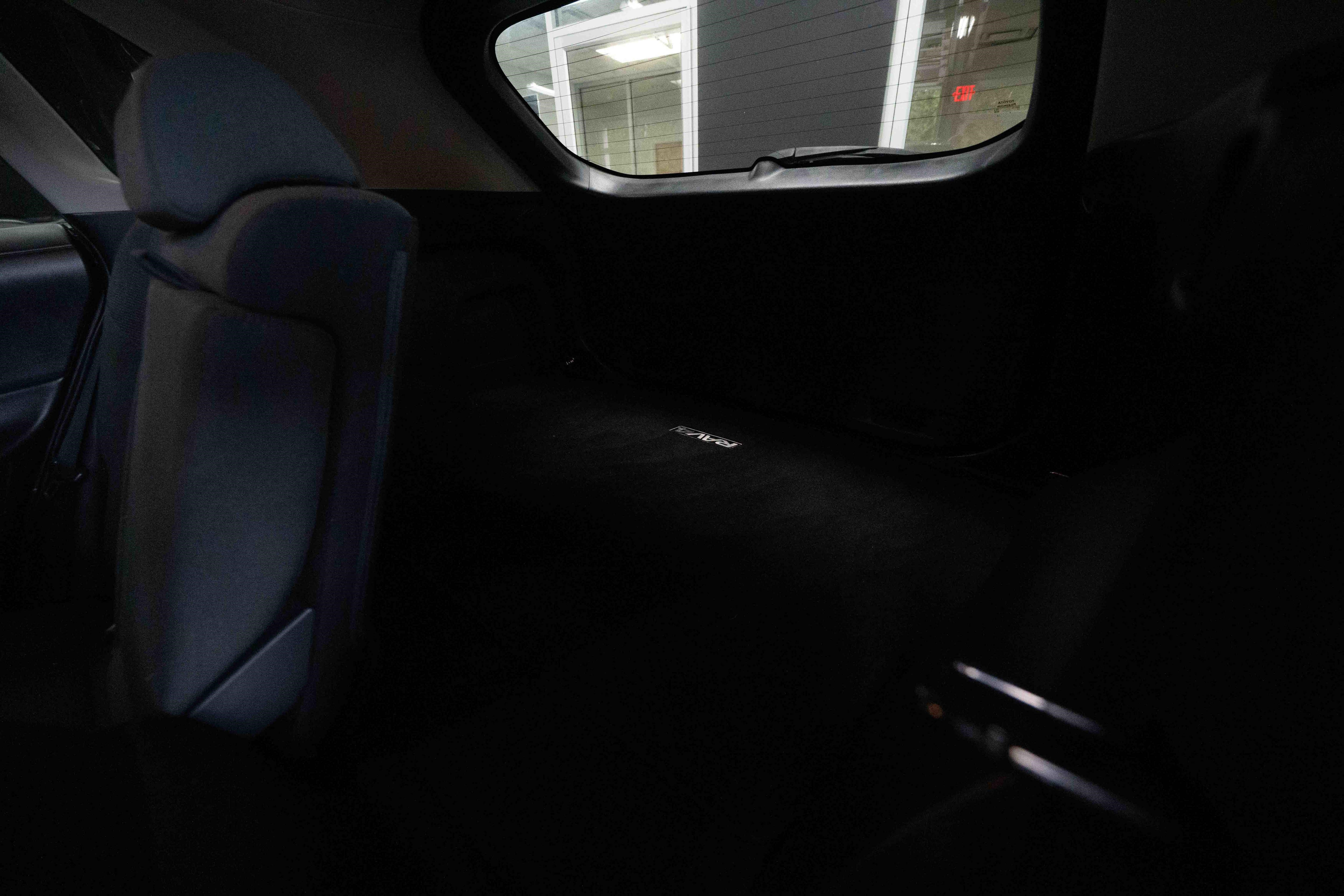 Used 2019 Toyota RAV4 LE w/ Carpet Mat Package AWD/4WD image 24