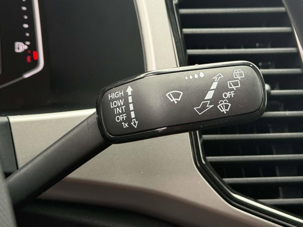 Used 2021 Volkswagen Atlas SEL image 28