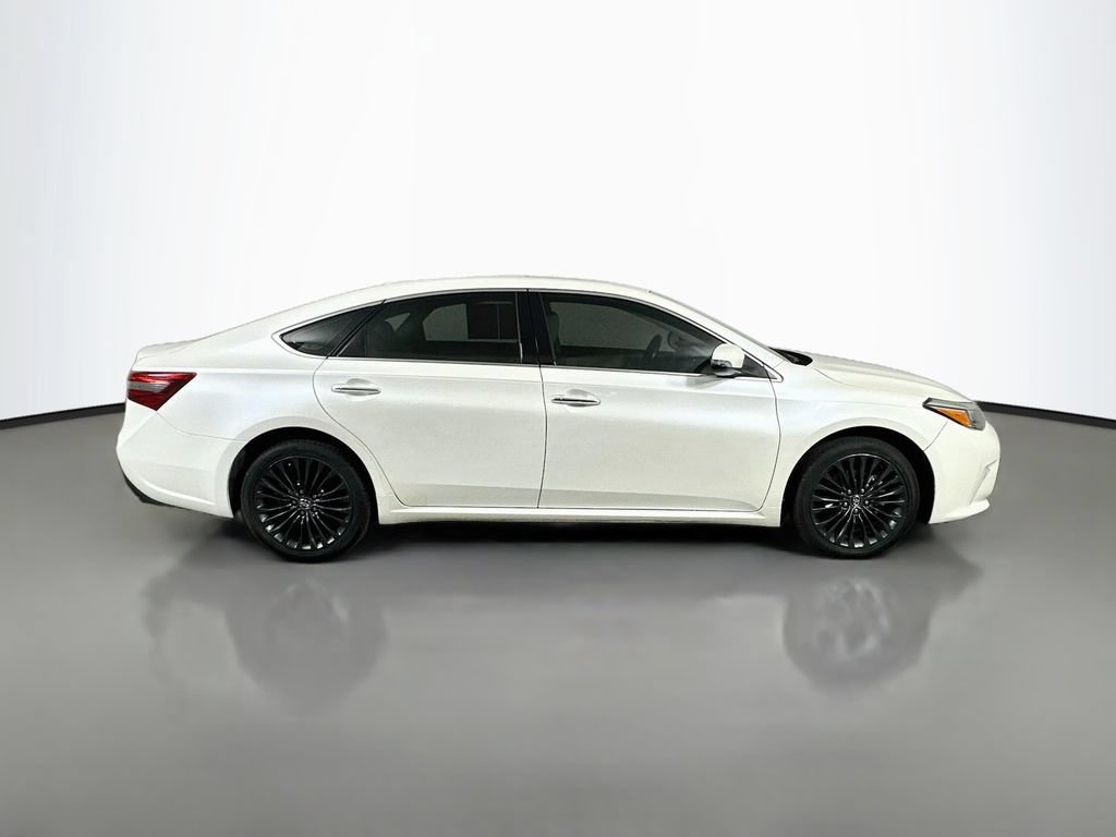 Used 2017 Toyota Avalon Touring FWD image 7
