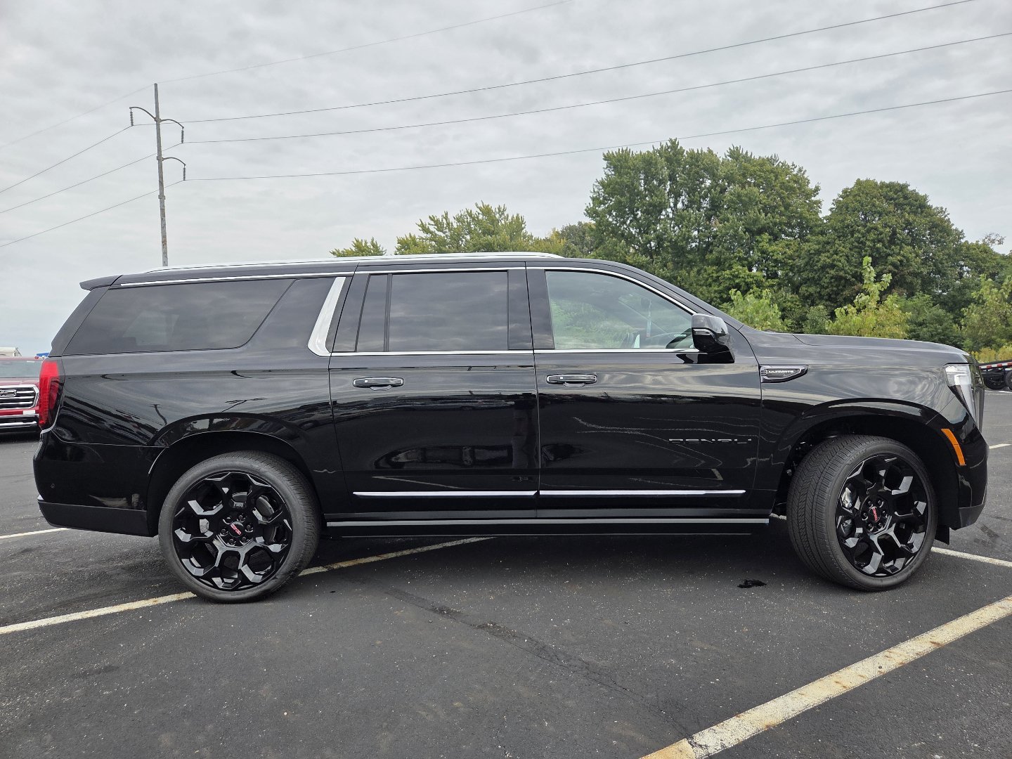 New 2026 GMC Yukon XL Denali Ultimate AWD/4WD image 22