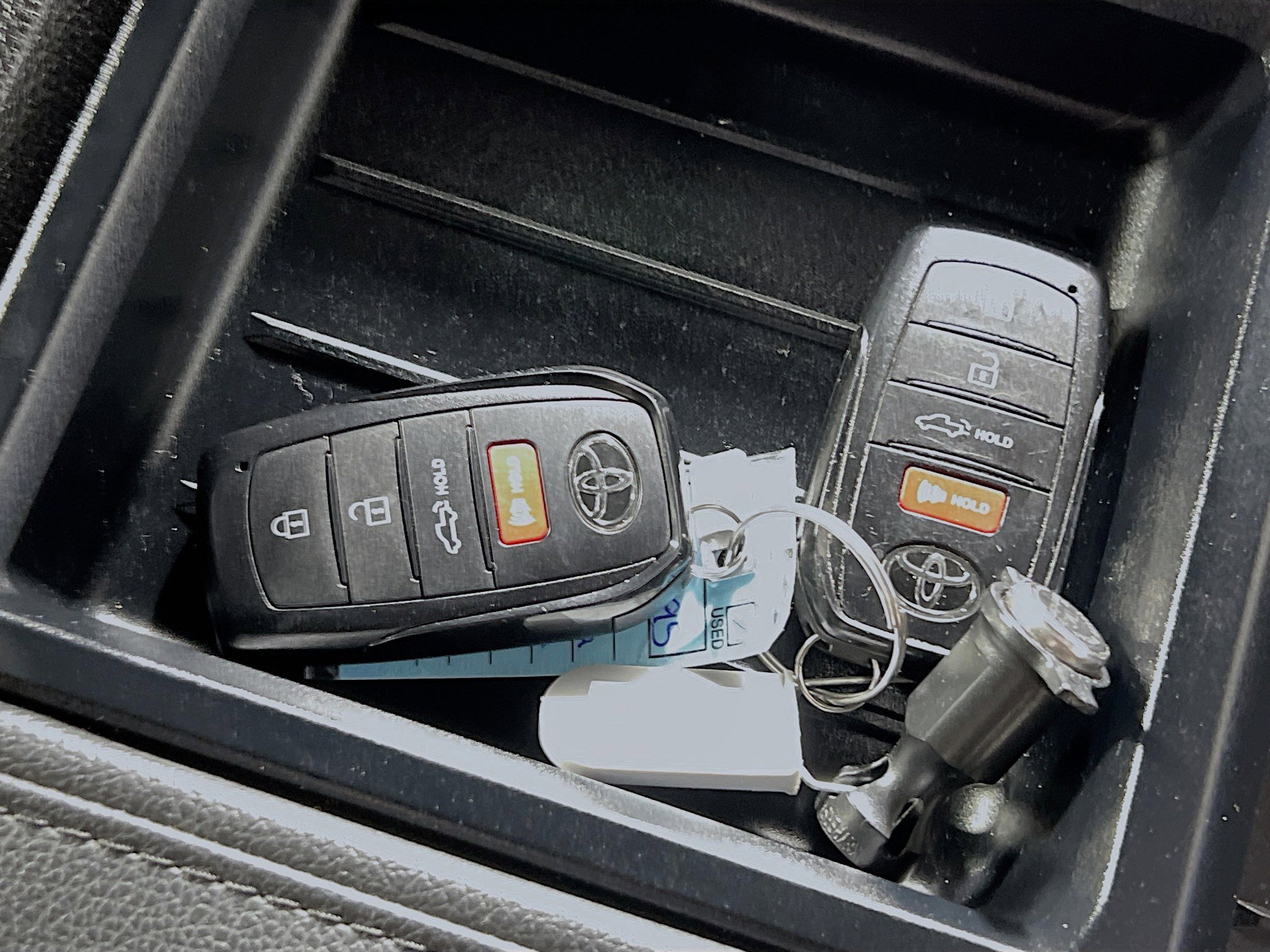 Used 2025 Toyota Tundra SR5 w/ SR5 Convenience Package image 34