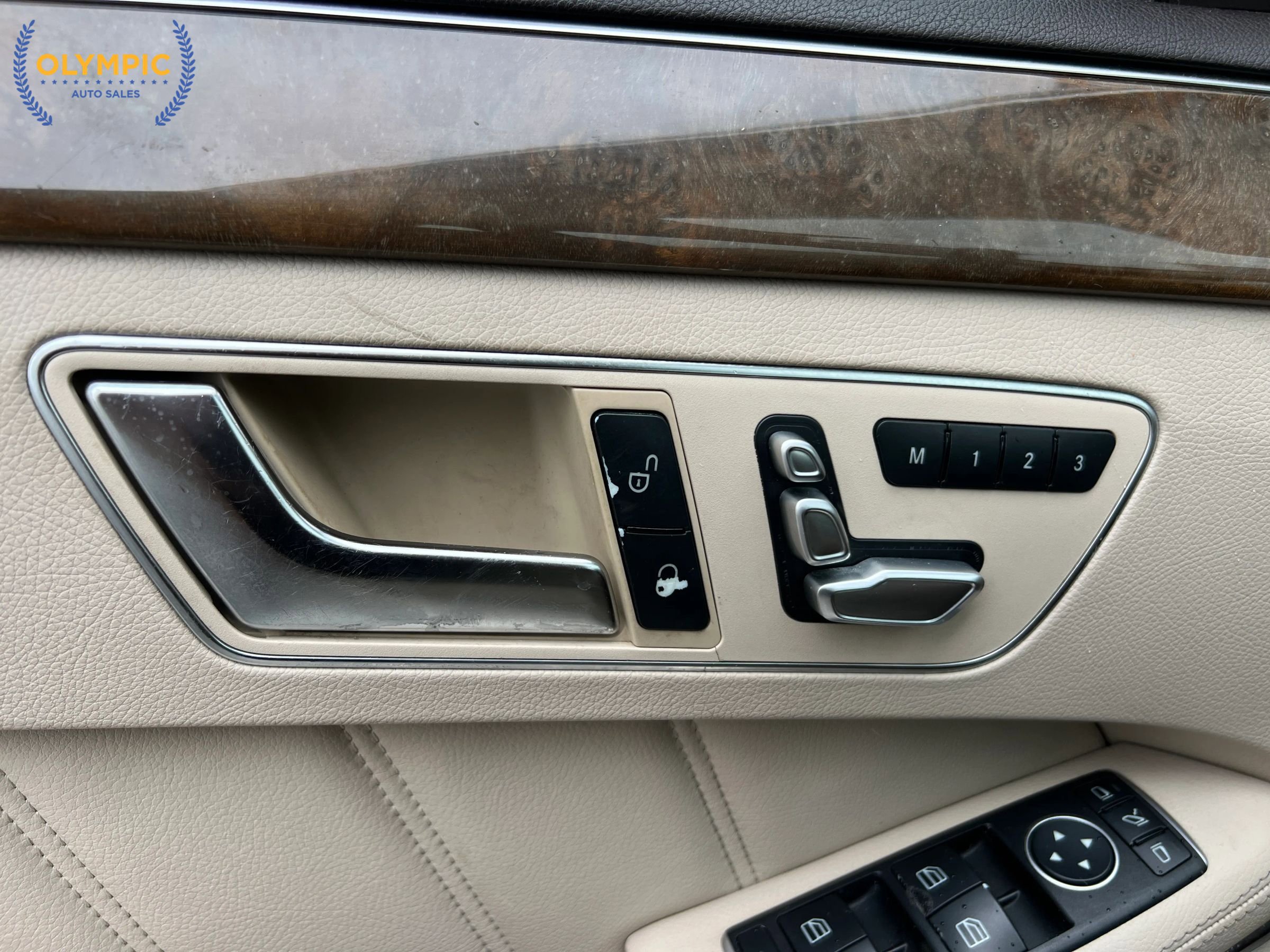 Used 2015 Mercedes-Benz E 350 4MATIC Sedan w/ Premium 1 Package image 34