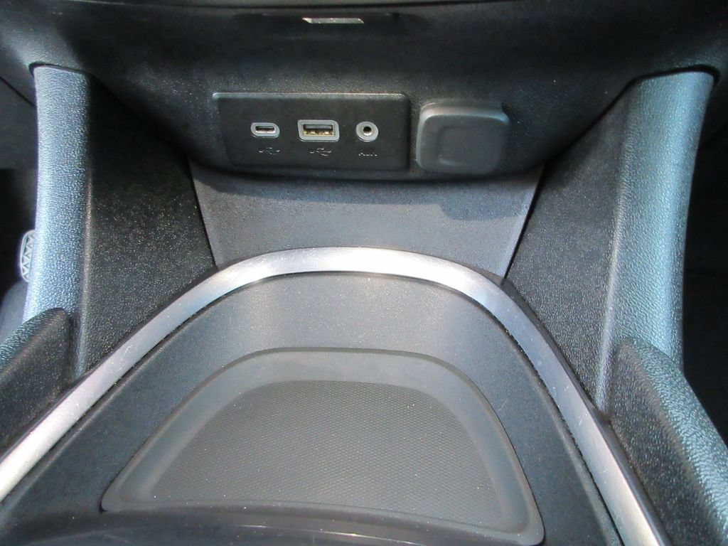 Certified 2020 Chevrolet Malibu LT FWD image 28