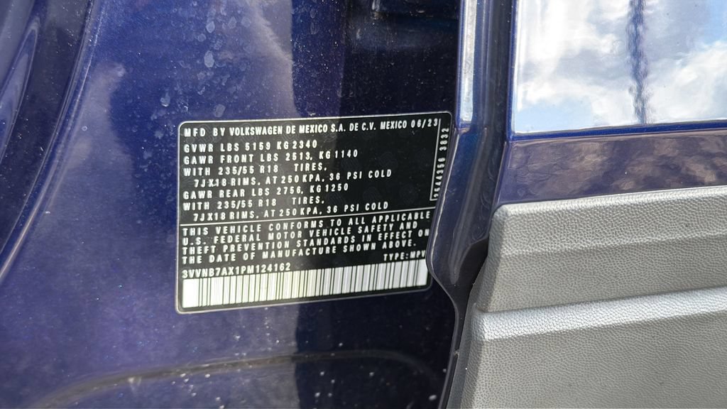 Used 2023 Volkswagen Tiguan SE FWD image 24