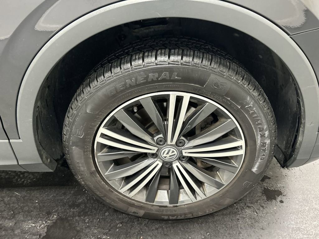 Used 2019 Volkswagen Tiguan SEL AWD/4WD image 8
