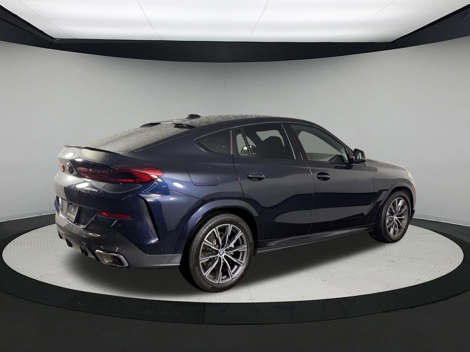 Certified 2025 BMW X6 xDrive40i w/ Climate Comfort Package AWD/4WD image 4