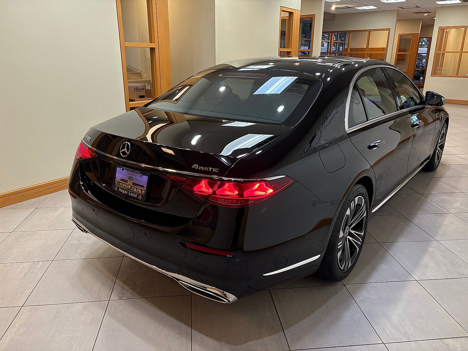 New 2027 Mercedes-Benz S 580 4MATIC Sedan image 5