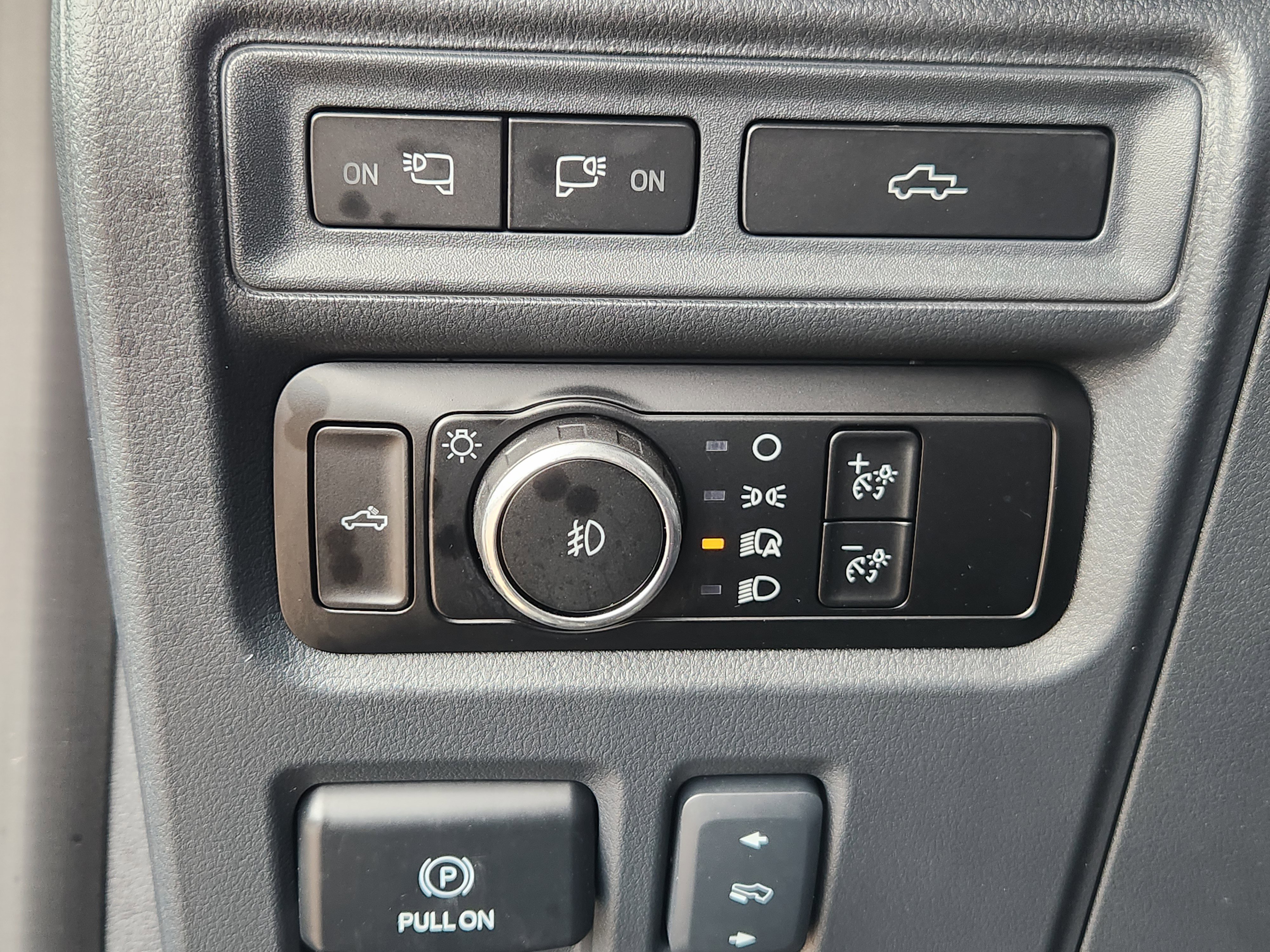 Used 2024 Ford F150 Lariat w/ Equipment Group 502A High image 17