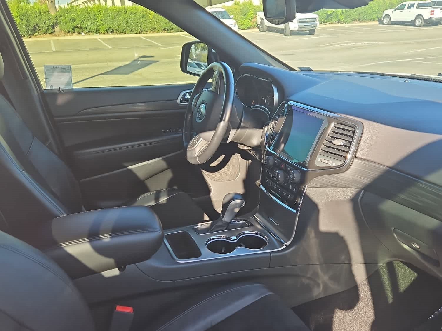 Used 2021 Jeep Grand Cherokee Laredo X image 13