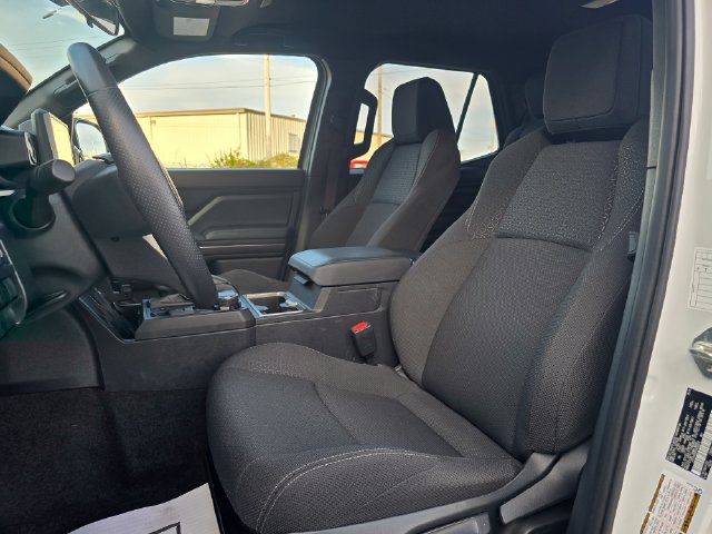 Used 2025 Toyota 4Runner SR5 AWD/4WD image 11