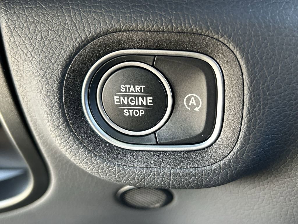 Used 2025 Mercedes-Benz GLE 450 4MATIC Coupe image 17