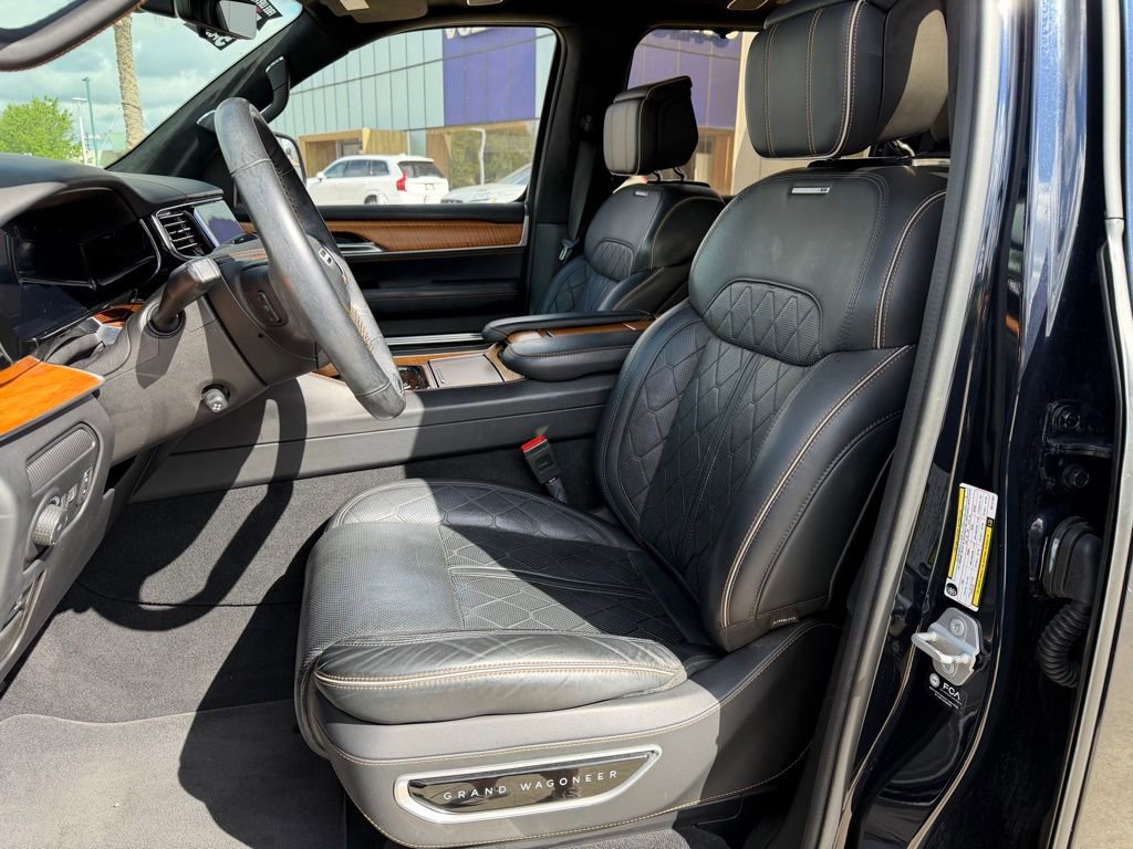 Used 2022 Jeep Grand Wagoneer Series III image 10