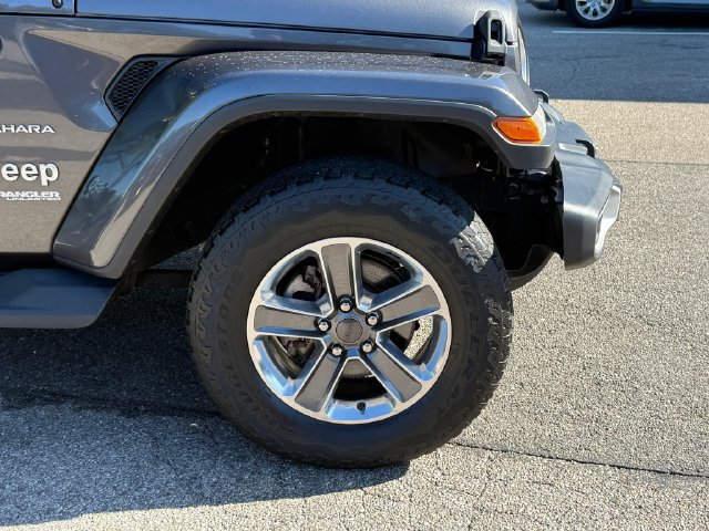 Used 2021 Jeep Wrangler Unlimited Sahara AWD/4WD image 9