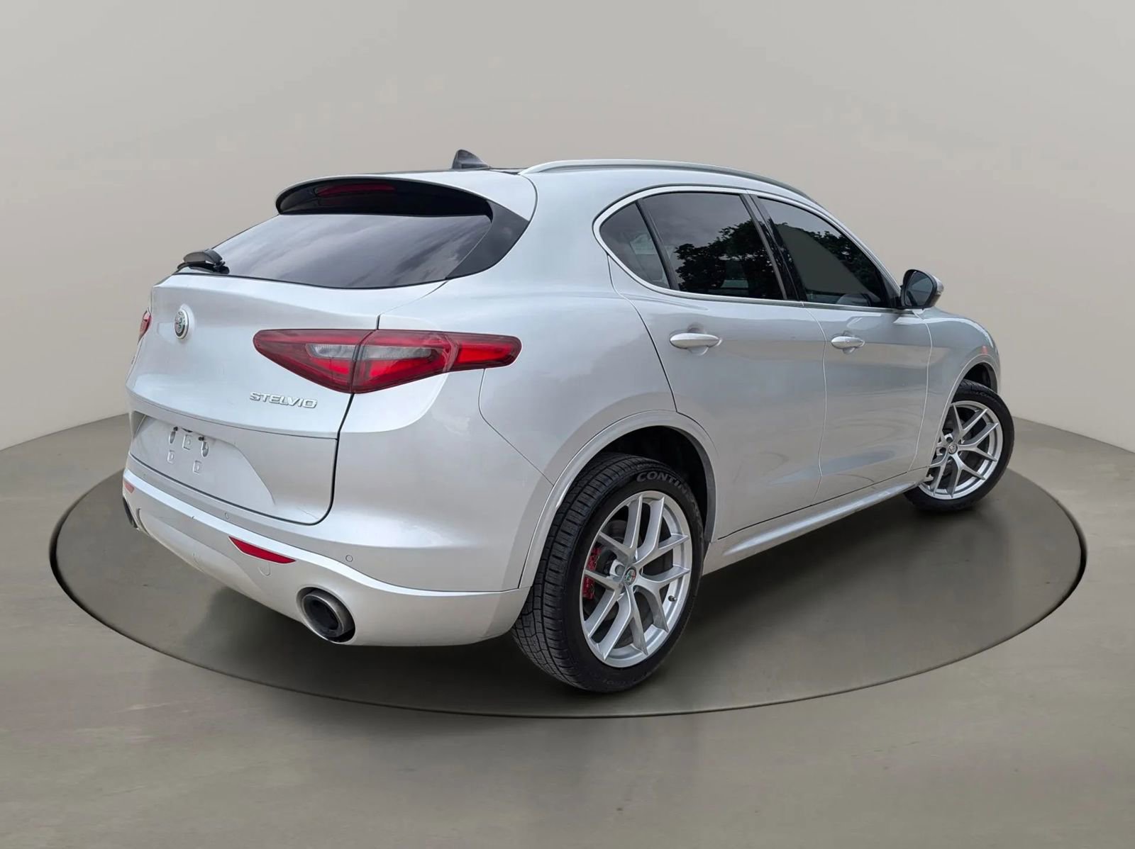 Used 2020 Alfa Romeo Stelvio Ti AWD/4WD image 4