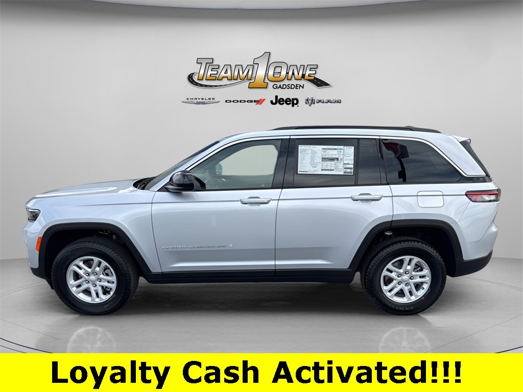 New 2025 Jeep Grand Cherokee Laredo w/ Trailer Tow Package image 4