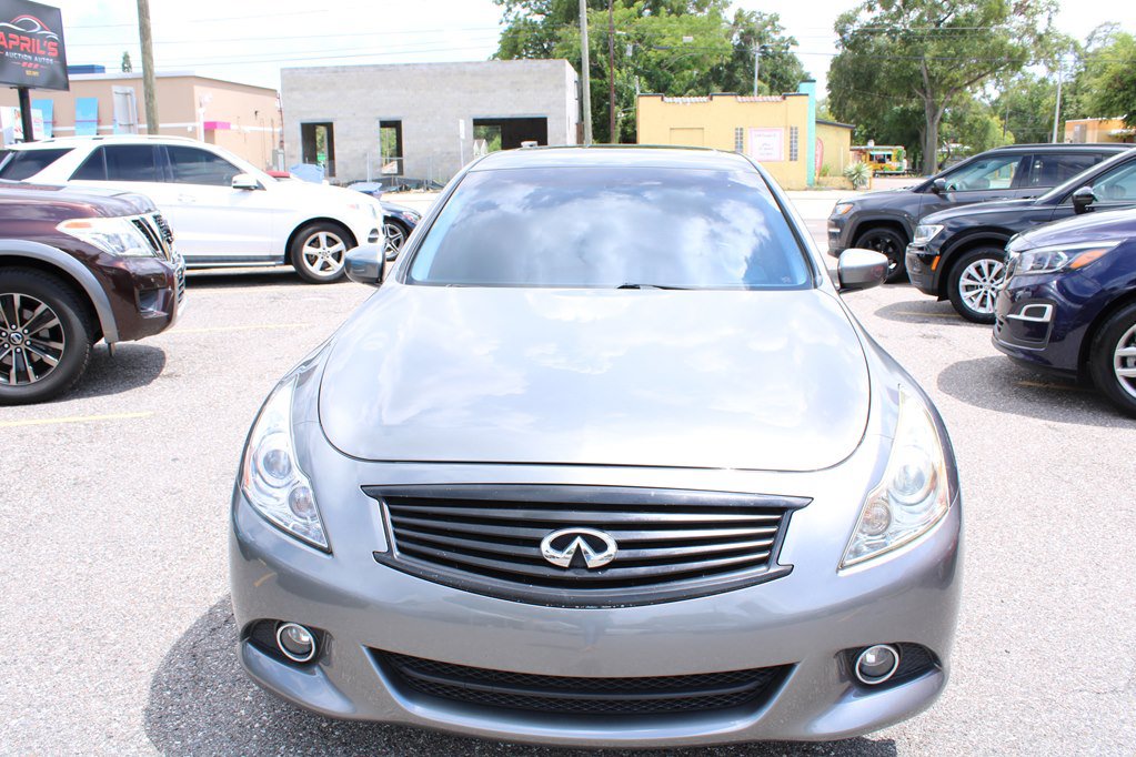 Used 2015 INFINITI Q40 w/ Navigation Package RWD image 3