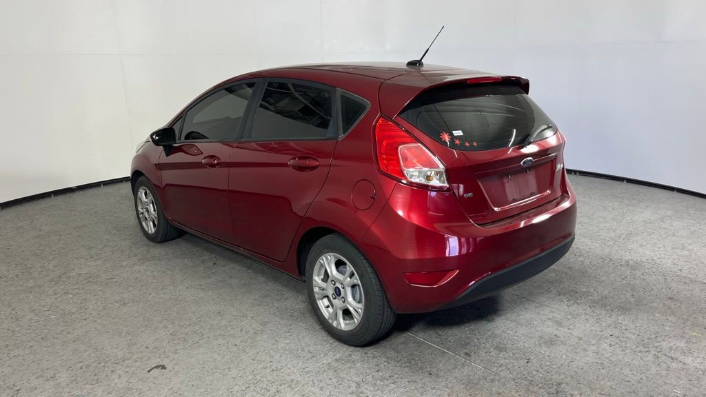 Used 2016 Ford Fiesta SE image 2