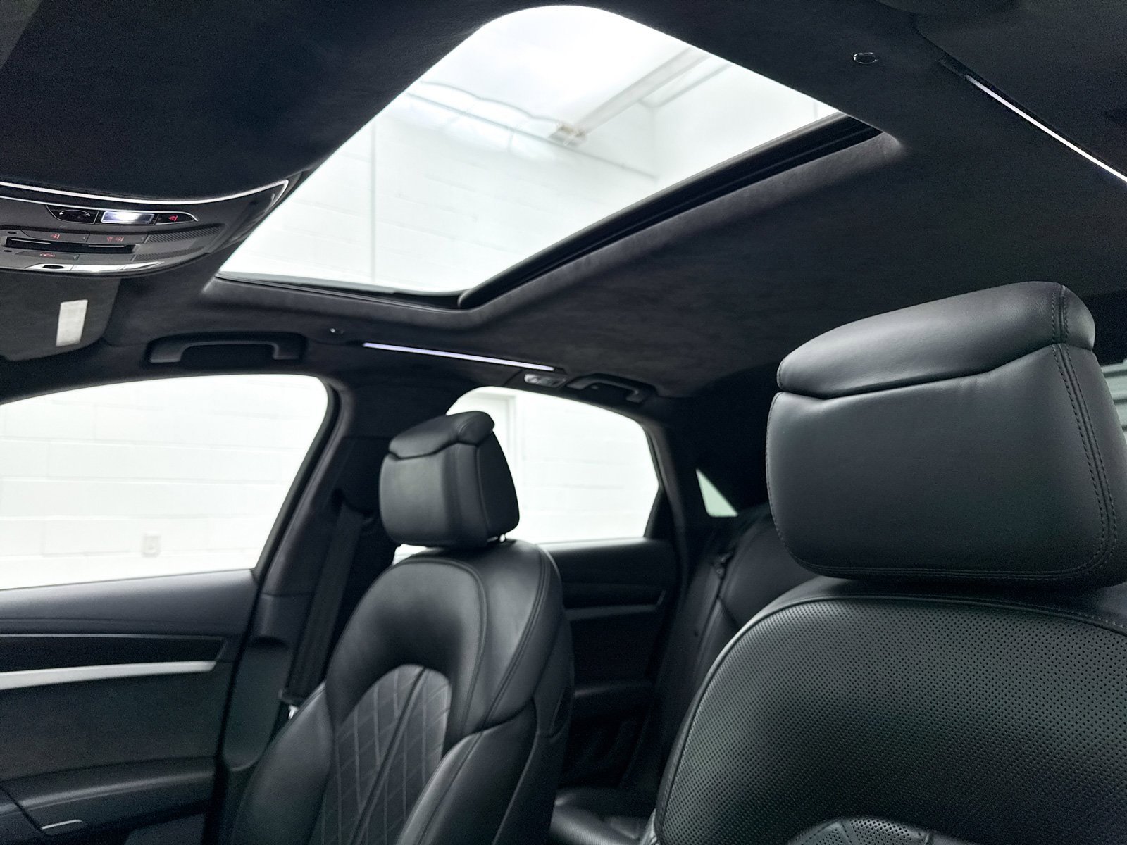 Used 2014 Audi S8 w/ Full Leather Package image 5