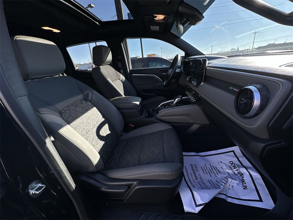 Used 2024 Chevrolet Colorado ZR2 image 25