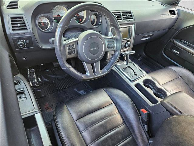 Used 2014 Dodge Challenger R/T image 9