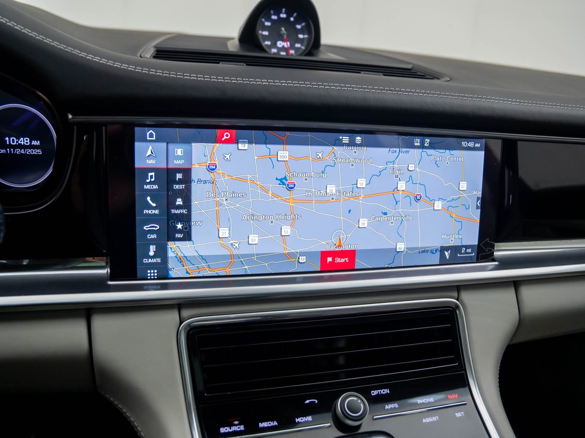 Used 2020 Porsche Panamera GTS image 28