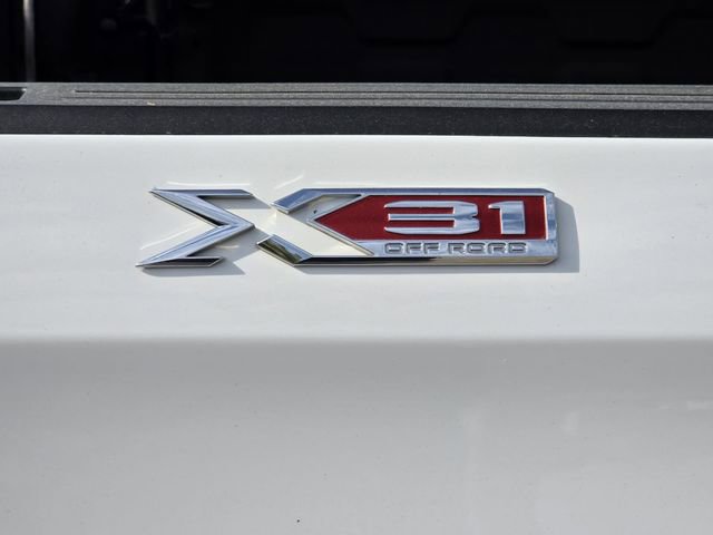 Used 2023 GMC Sierra 1500 SLT image 8